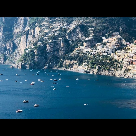 Meet your Posher, Pam - Picture 1 of 1